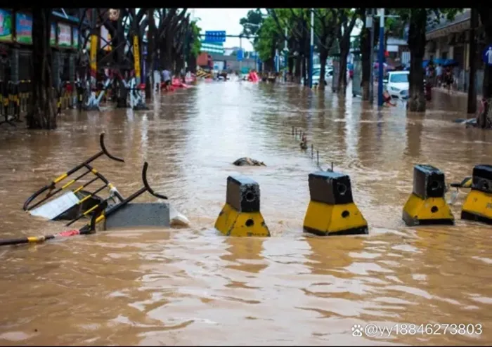 香港遭百年一遇暴雨