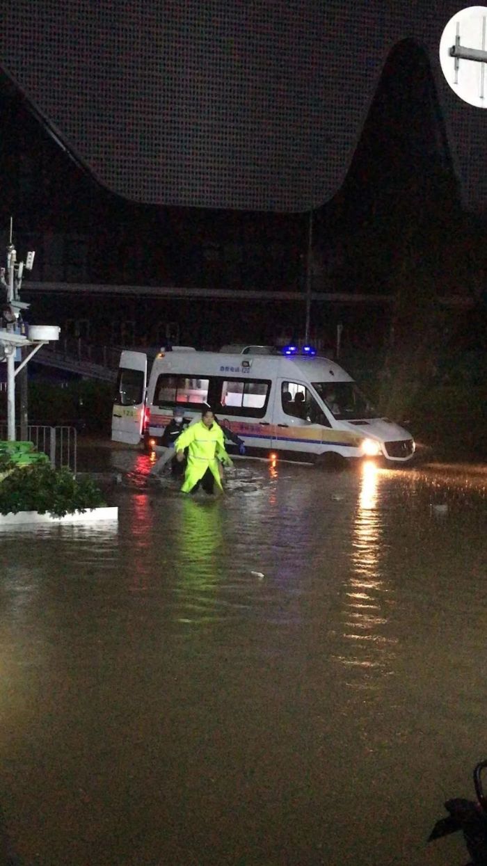 深圳120一天接呼入电话4540人次，调派救护车855次