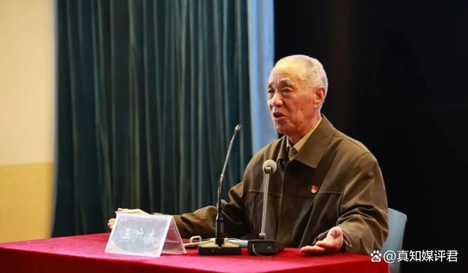 退休教师直播教电工