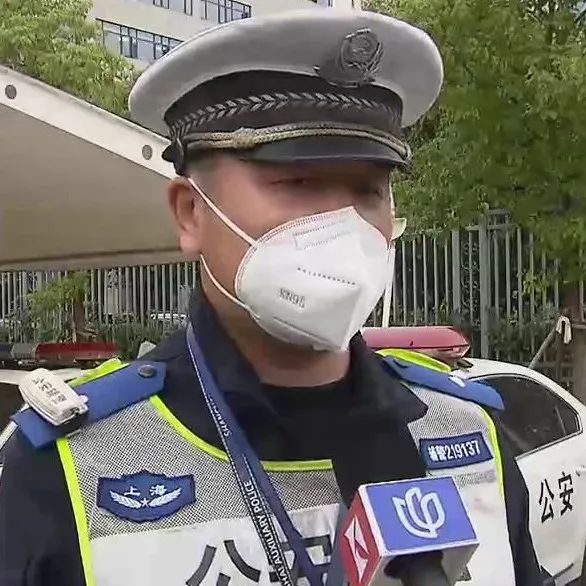 沪一酒驾男子为逃避检查"翻山越岭"还跳河！民警一查发现他竟…