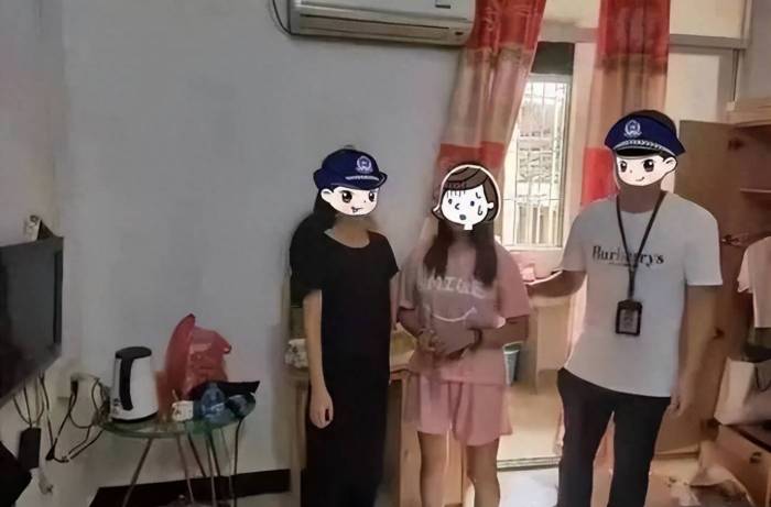牛！牛！生意都做到派出所了，女子在门口张贴涉黄广告