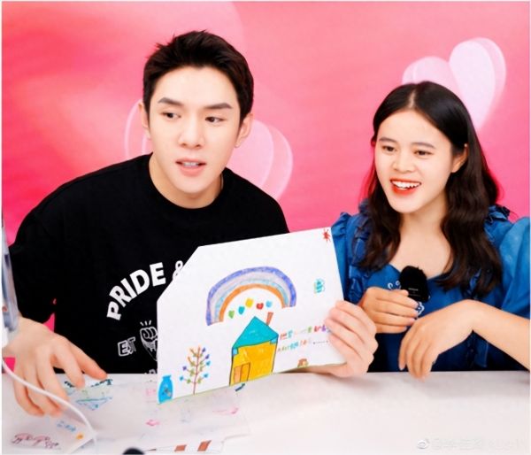 媒体估算李佳琦一年收入超18亿