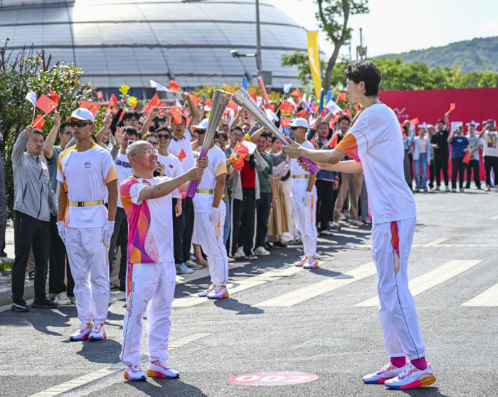 杭州亚运会火炬传递宁波站