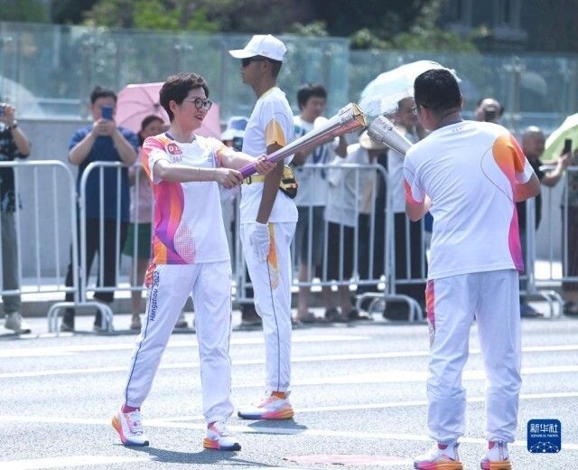 亚运会火炬传递进行时