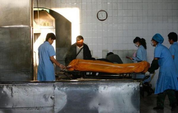 医院回应男子病亡遗体被莫名火化