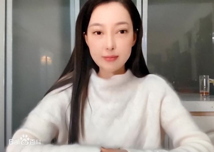 炫富网红郭美美已出狱