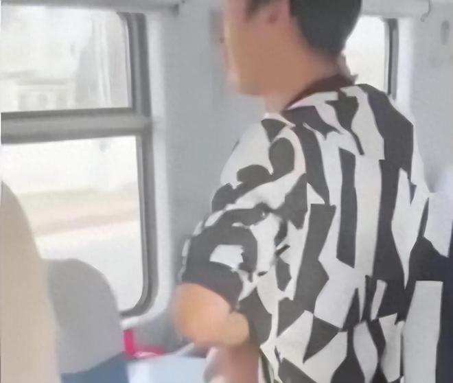 男子咳嗽遭女子殴打