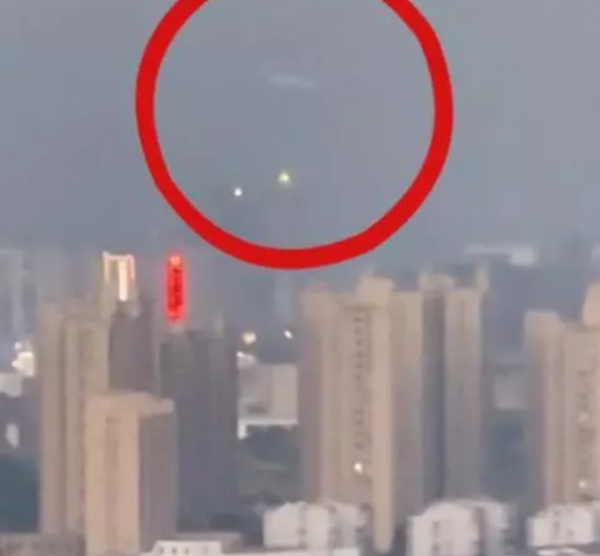 江苏等多地网友拍到“不明飞行物”！