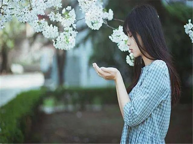 14岁女孩花10年，潜伏进暗恋对象的生活