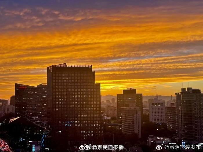 北京秋日晚霞好浪漫