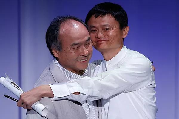 马云背后的金主，曾当过一天世界首富，如今负债6630亿