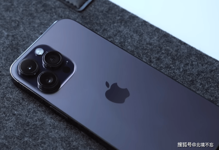 别再说苹果保值了，iPhone14ProMax直降1500元，已经持续几个月了