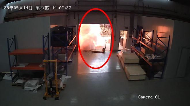 上海一企业发生爆燃致2死2重伤