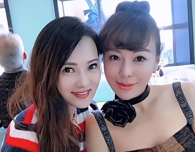 伊能静918为日企站台遭抵制，本人不回应晒美照，评论区一边倒