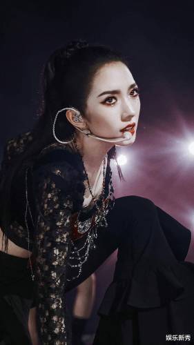 孟美岐坦言自己两年没有工作