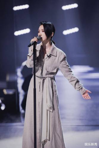 孟美岐坦言自己两年没有工作