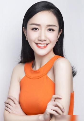 她拍了二十年戏没有火，如今祛掉一颗痣之后，凭颜值爆火走红