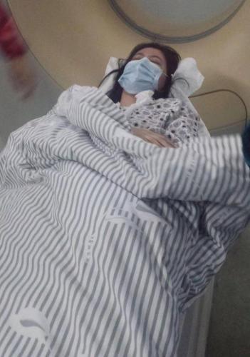 41岁胡歌曾砸断女艺人锁骨！王乐君晒住院照实锤，发长文分享经历