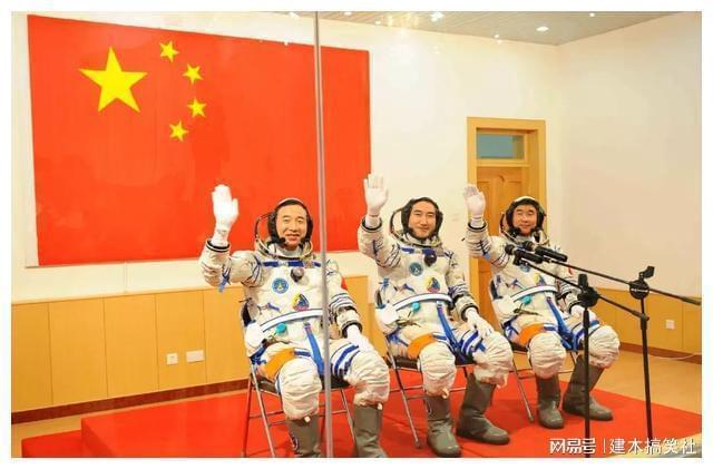太空行走第一人翟志刚自述：太空遭遇奇事,至今无解,只是偶然