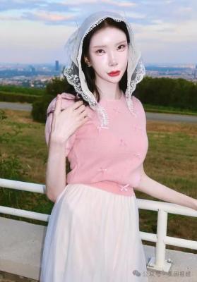 奥地利女网红整形成韩国美女缝了单眼皮网友称渗人