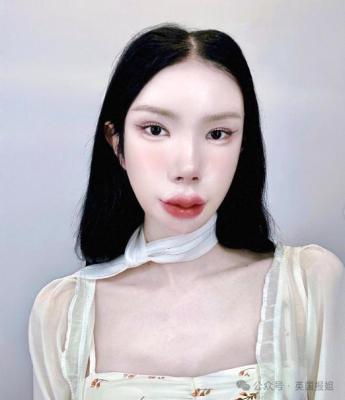 奥地利女网红整形成韩国美女缝了单眼皮网友称渗人