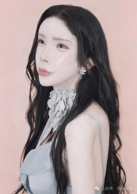 奥地利女网红整形成韩国美女缝了单眼皮网友称渗人