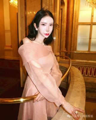 奥地利女网红整形成韩国美女缝了单眼皮网友称渗人