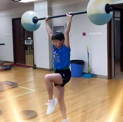 全红婵退赛后首次更新动态:妹妹在成长