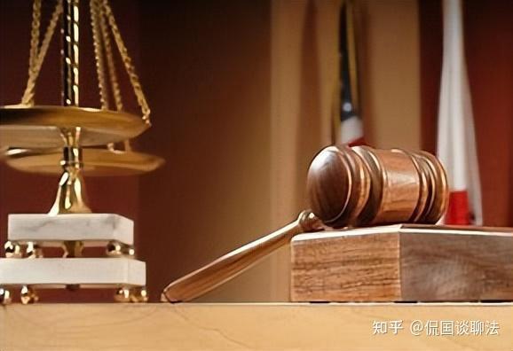 男子被烧烤签连续扎脸4分钟竟不敢还手