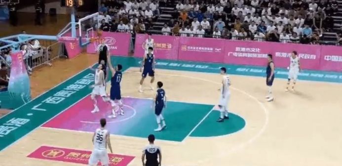 四川逆转北京全运会4连胜周琦23+14孙铭徽11+15