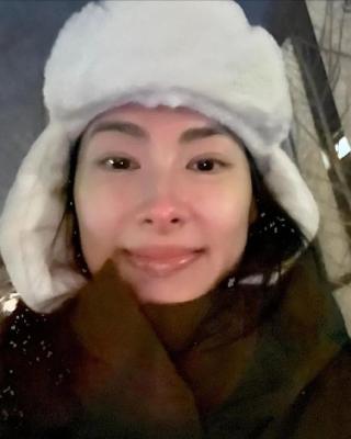 36岁梁洛施被曝新恋情，对方身份引关注