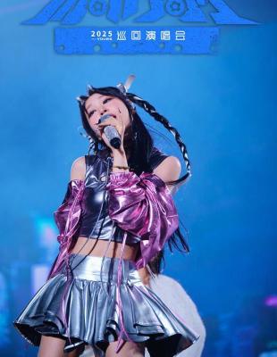 小沈阳回应女儿出道：她还小，希望给她一个快乐童年
