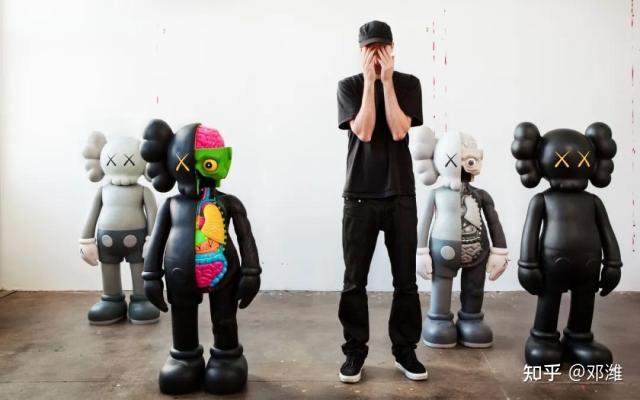 泰国公主拎爱马仕配Labubu！国产“Jellycat”，为什么火爆泰国？