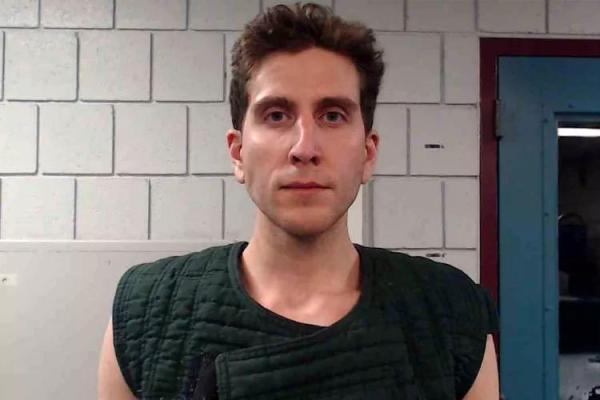 美犯罪学博士刺杀4名大学生，行凶后自拍逃过死刑