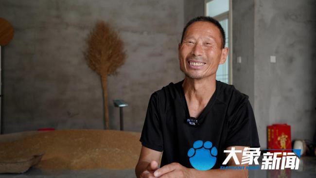 工地大哥人民日报发文：读书改变生活
