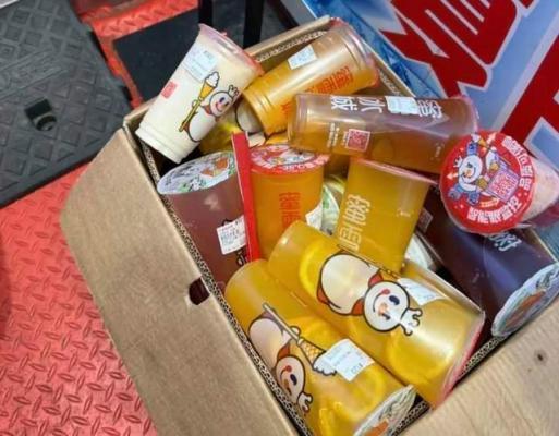 外卖大战升级：用户薅羊毛，骑手商家疲惫不堪