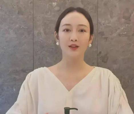 王鸥未婚先孕引热议