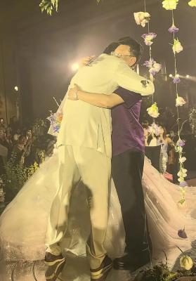 金龟子女儿婚礼，董浩现身致辞