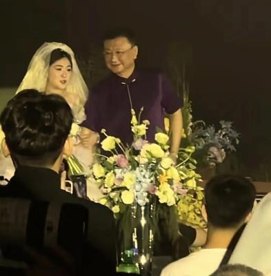 金龟子女儿婚礼，董浩现身致辞