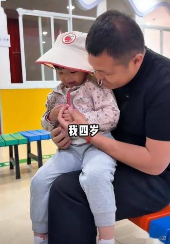 两个月女婴生命垂危，父亲捐肝相救，术后复发恶性肿瘤晚期