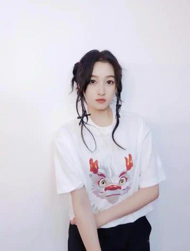 鹿晗关晓彤七年情断？知情人曝12月已分手，生日官宣成悬念！